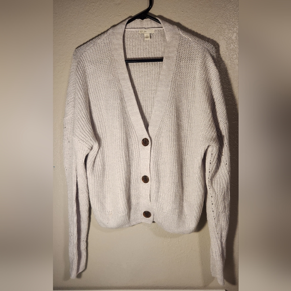 NWOT soft gray sweater/cardigan Size L
